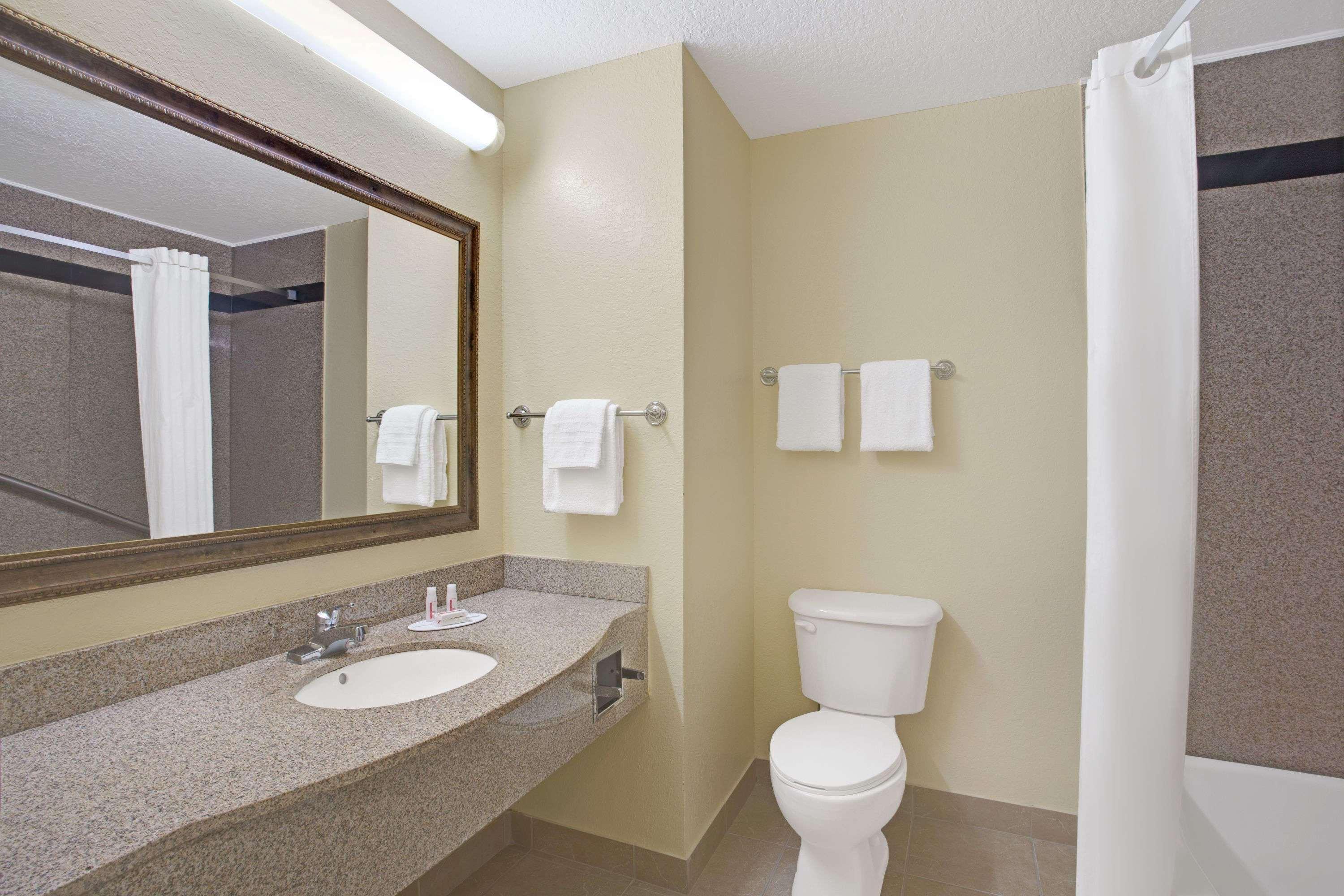 Super 8 By Wyndham Daytona Beach Luaran gambar